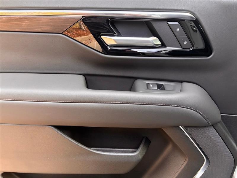 Chevrolet Suburban LS 2026