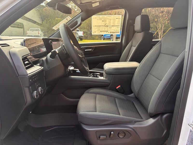 Chevrolet Suburban LS 2026