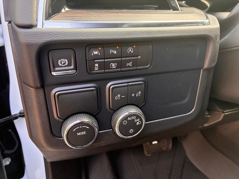 Chevrolet Suburban LS 2026