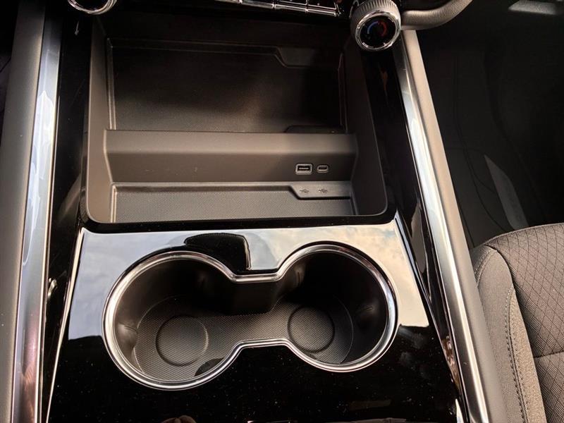 Chevrolet Suburban LS 2026