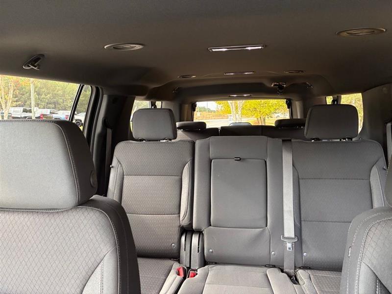 Chevrolet Suburban LS 2026