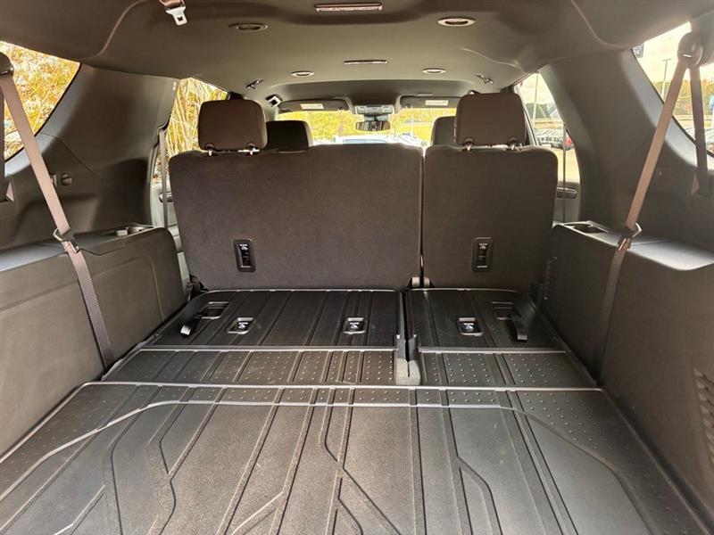 Chevrolet Suburban LS 2026