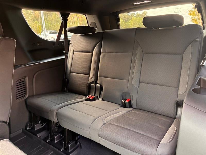 Chevrolet Suburban LS 2026