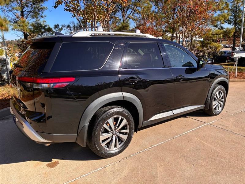 Nissan Pathfinder SL 2023