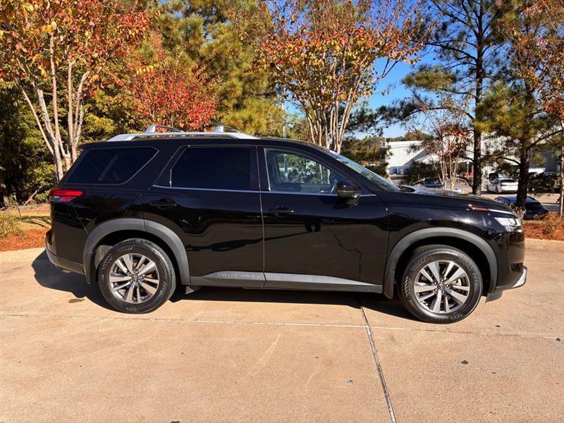 Nissan Pathfinder SL 2023