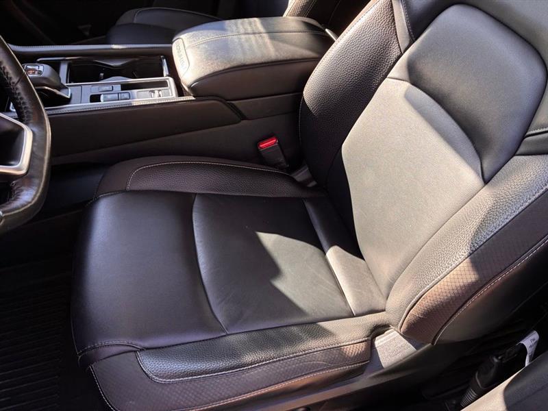 Nissan Pathfinder SL 2023