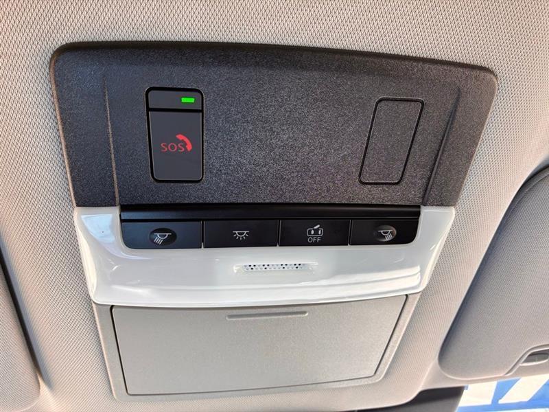 Nissan Pathfinder SL 2023