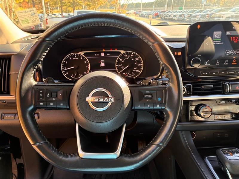 Nissan Pathfinder SL 2023