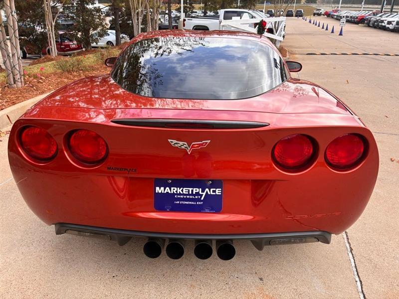 Chevrolet Corvette Coupe 2005