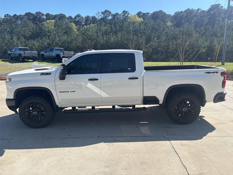 Chevrolet Silverado 2500HD Custom Crew Cab Long Box 4WD 2026