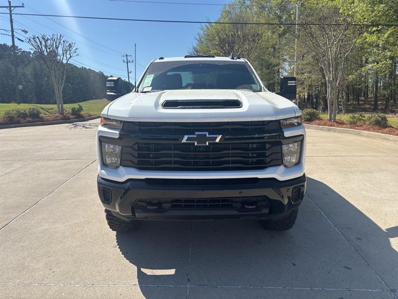 Chevrolet Silverado 2500HD Custom Crew Cab Long Box 4WD 2026