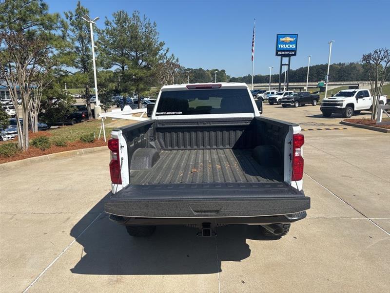 Chevrolet Silverado 2500HD Custom Crew Cab Long Box 4WD 2026