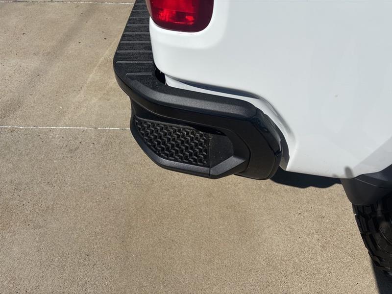 Chevrolet Silverado 2500HD Custom Crew Cab Long Box 4WD 2026