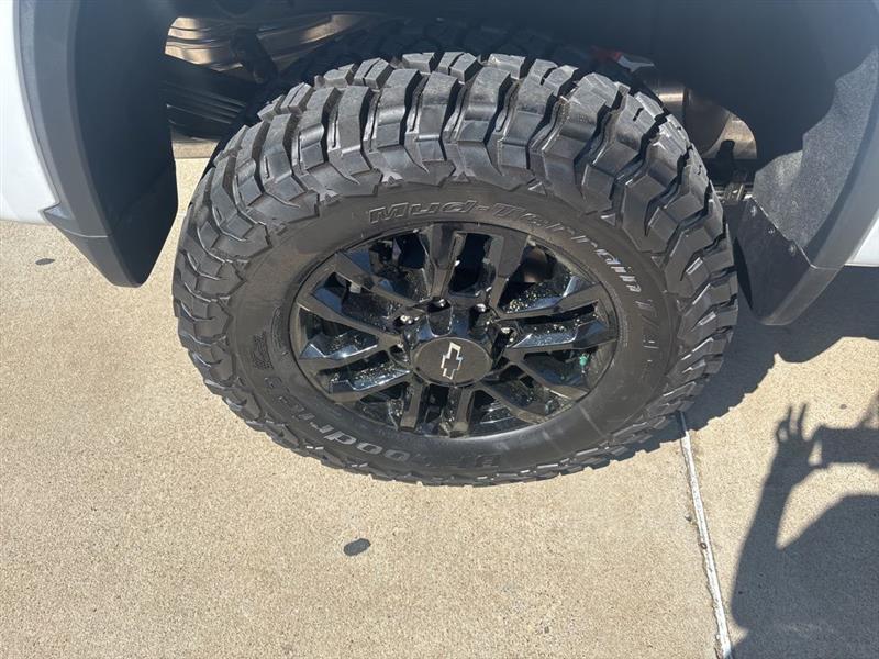 Chevrolet Silverado 2500HD Custom Crew Cab Long Box 4WD 2026