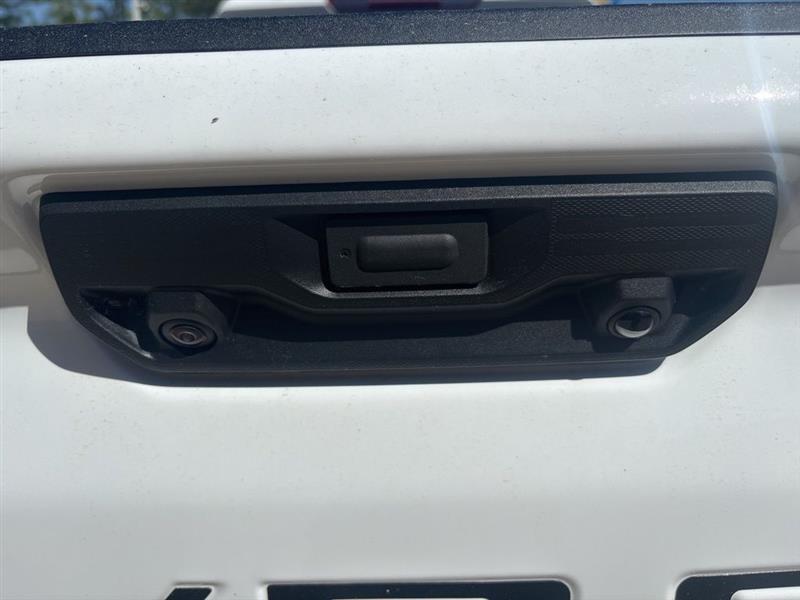 Chevrolet Silverado 2500HD Custom Crew Cab Long Box 4WD 2026