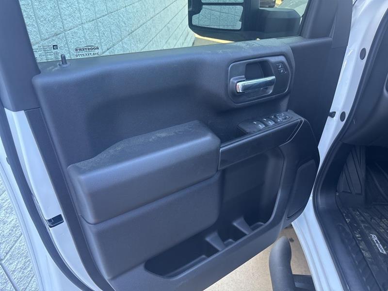 Chevrolet Silverado 2500HD Custom Crew Cab Long Box 4WD 2026