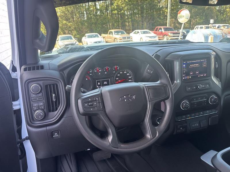 Chevrolet Silverado 2500HD Custom Crew Cab Long Box 4WD 2026