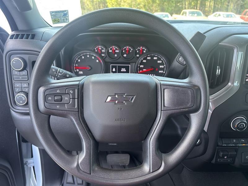 Chevrolet Silverado 2500HD Custom Crew Cab Long Box 4WD 2026