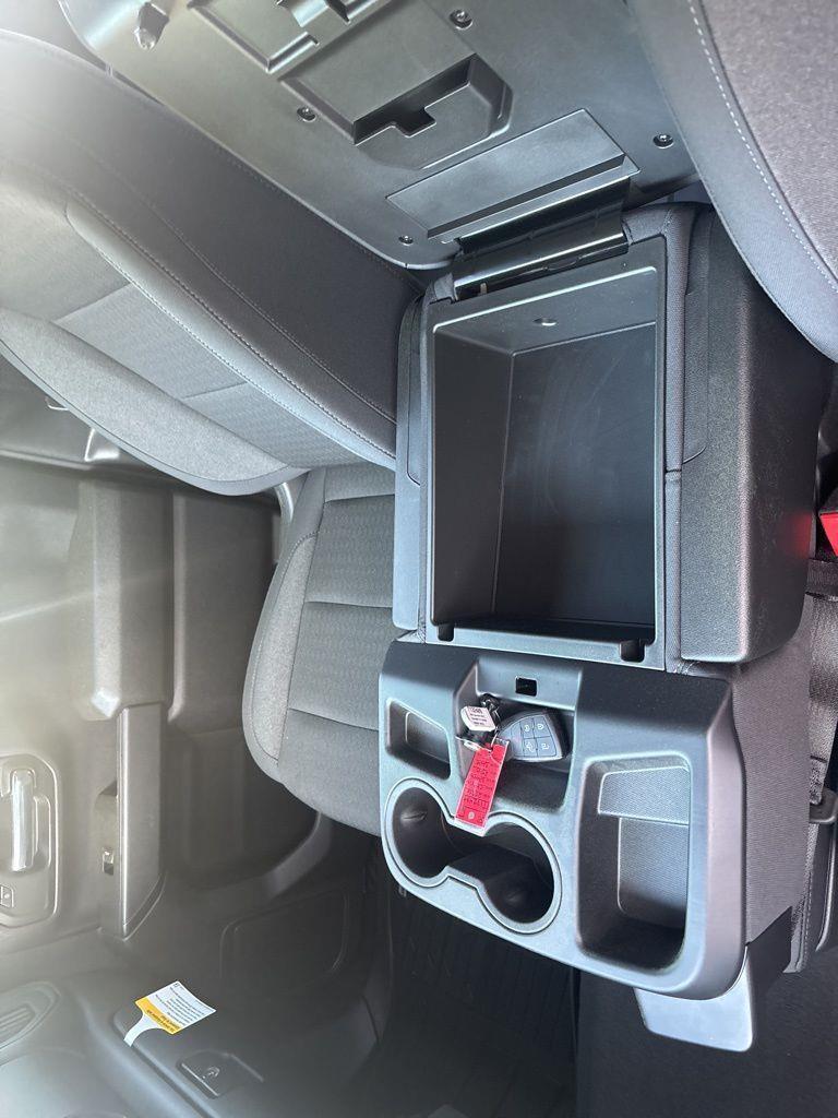 Chevrolet Silverado 2500HD Custom Crew Cab Long Box 4WD 2026