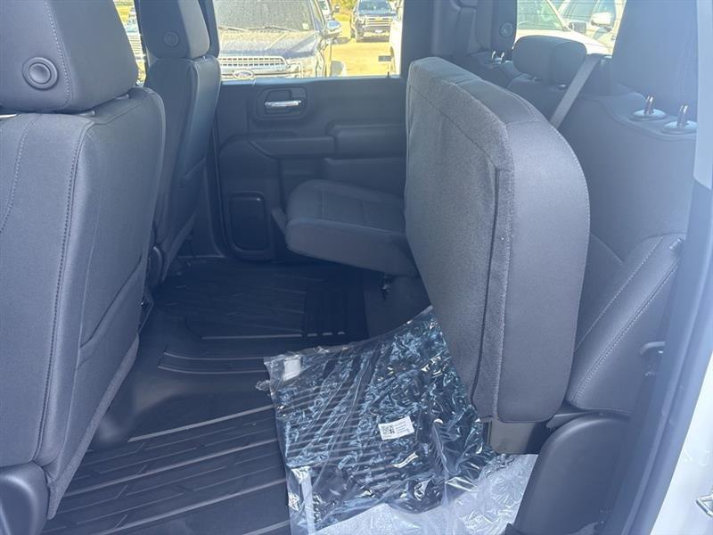 Chevrolet Silverado 2500HD Custom Crew Cab Long Box 4WD 2026