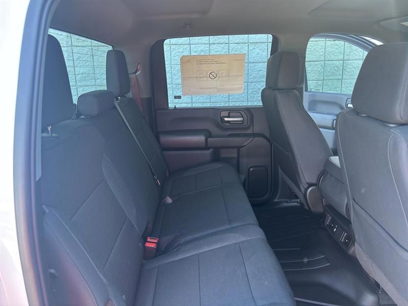 Chevrolet Silverado 2500HD Custom Crew Cab Long Box 4WD 2026