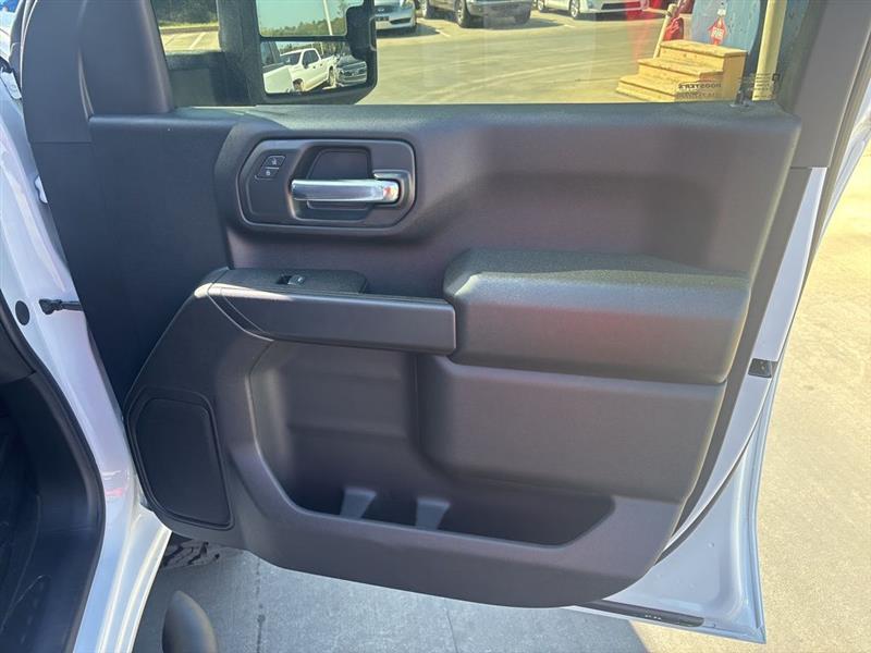 Chevrolet Silverado 2500HD Custom Crew Cab Long Box 4WD 2026