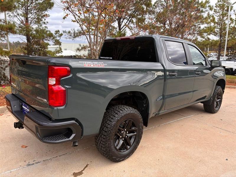 Chevrolet Silverado 1500 Trail Boss Custom Crew Cab 4WD 2026