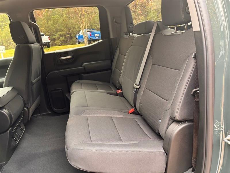 Chevrolet Silverado 1500 Trail Boss Custom Crew Cab 4WD 2026