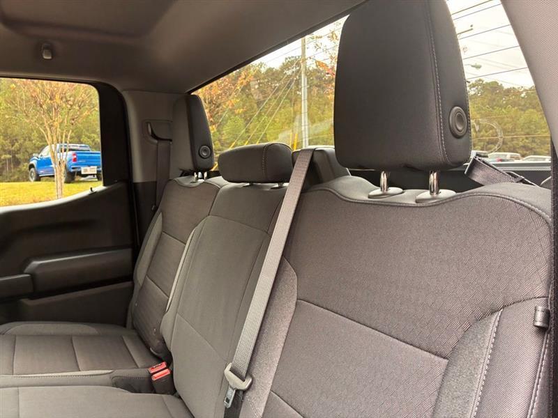 Chevrolet Silverado 1500 Trail Boss Custom Crew Cab 4WD 2026