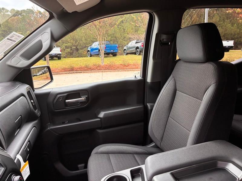 Chevrolet Silverado 1500 Trail Boss Custom Crew Cab 4WD 2026