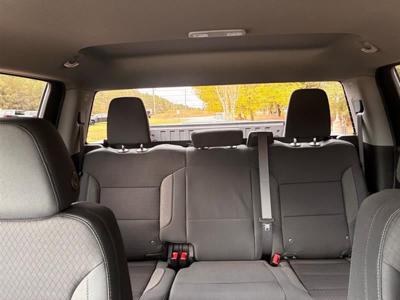 Chevrolet Silverado 1500 Trail Boss Custom Crew Cab 4WD 2026