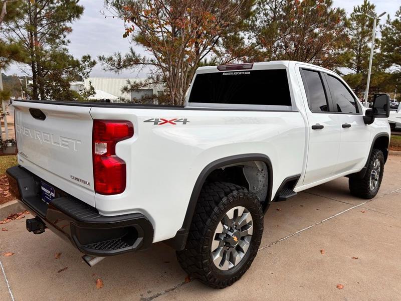 Chevrolet Silverado 2500HD Custom Double Cab Long Box 4WD 2024