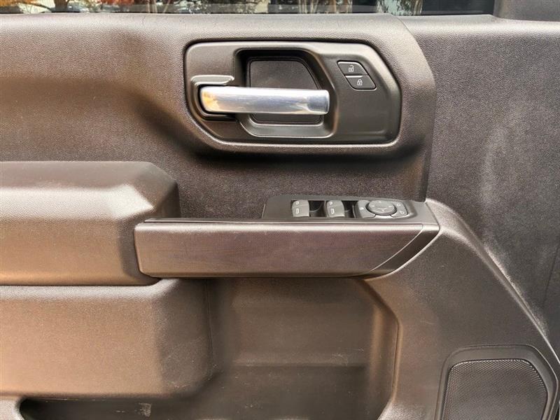 Chevrolet Silverado 2500HD Custom Double Cab Long Box 4WD 2024