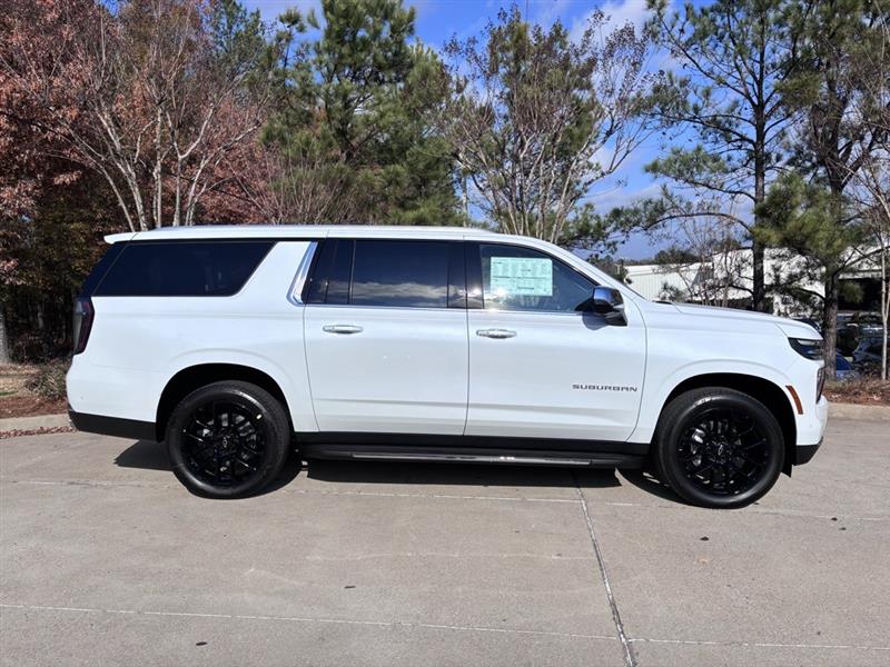 Chevrolet Suburban  2026