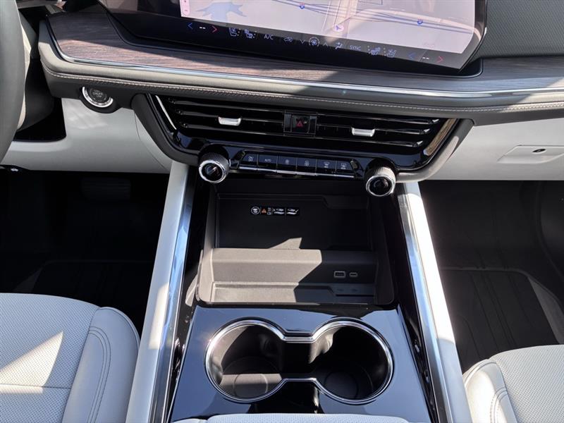 Chevrolet Suburban  2026