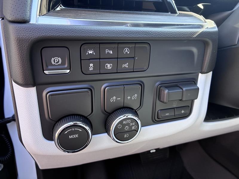 Chevrolet Suburban  2026