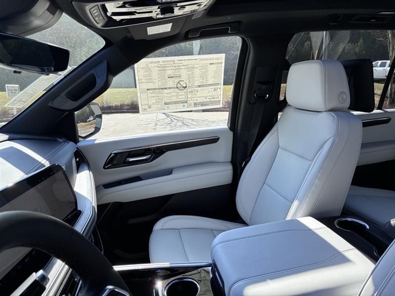 Chevrolet Suburban  2026