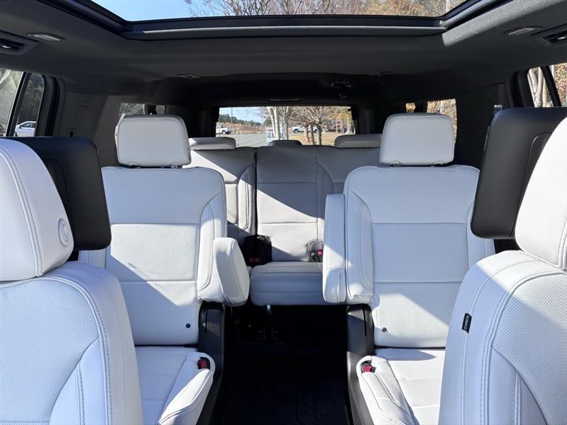 Chevrolet Suburban  2026