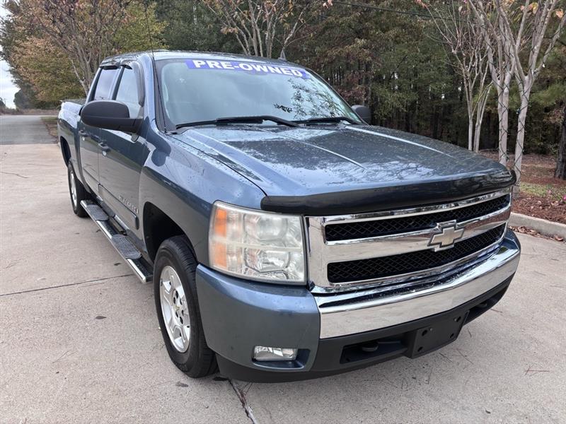2008 Chevrolet Silverado 1500 LTZ Crew Cab 2WD