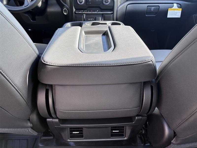 Chevrolet Silverado 1500 Work Truck Crew Cab 4WD 2026