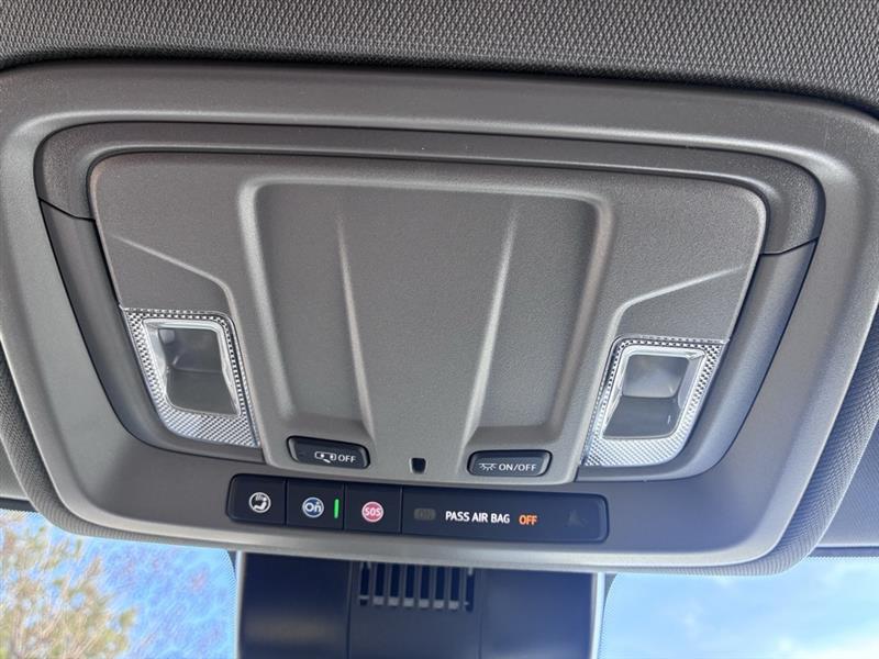 Chevrolet Silverado 1500 Work Truck Crew Cab 4WD 2026