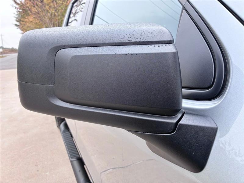 Chevrolet Silverado 1500 Trail Boss Custom Crew Cab 4WD 2026