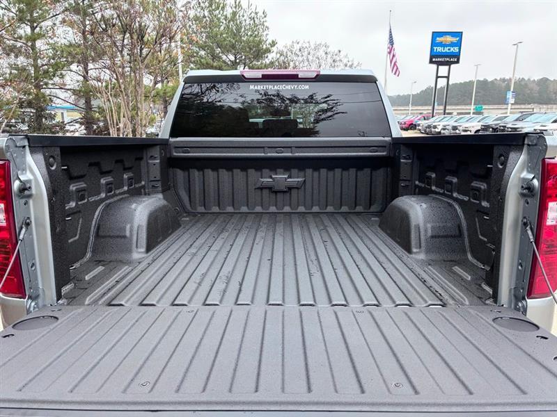 Chevrolet Silverado 1500 Trail Boss Custom Crew Cab 4WD 2026