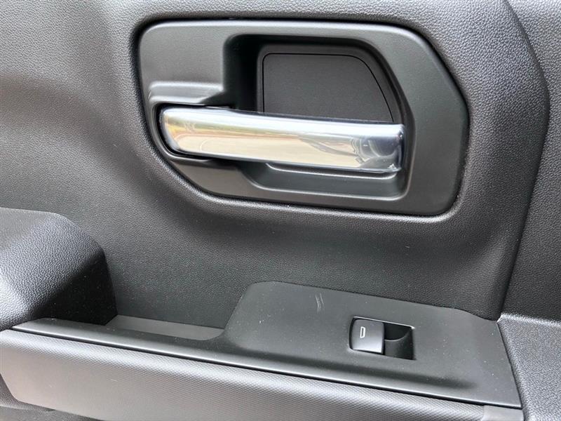 Chevrolet Silverado 1500 Trail Boss Custom Crew Cab 4WD 2026