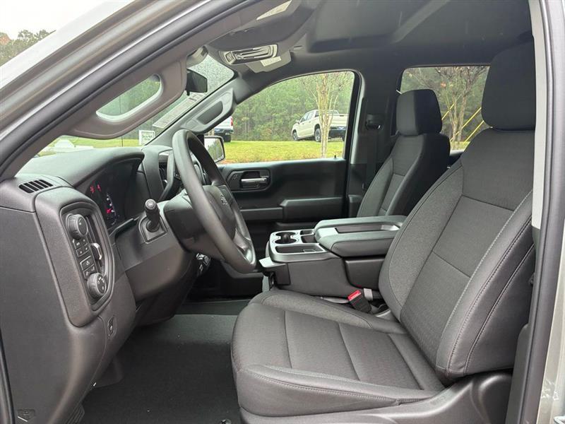 Chevrolet Silverado 1500 Trail Boss Custom Crew Cab 4WD 2026