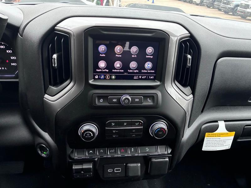 Chevrolet Silverado 1500 Trail Boss Custom Crew Cab 4WD 2026