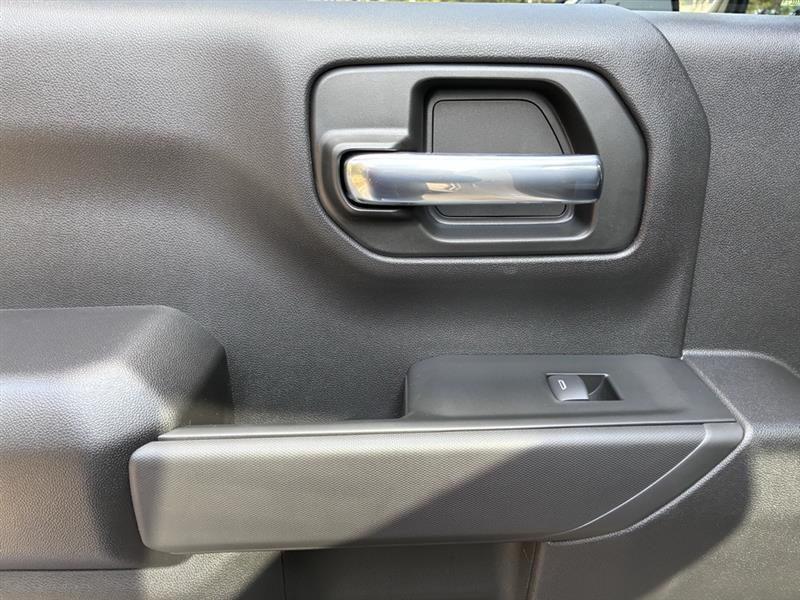 Chevrolet Silverado 1500 Trail Boss Custom Crew Cab 4WD 2026