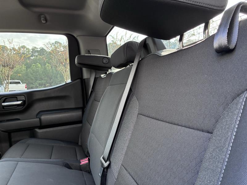 Chevrolet Silverado 1500 Trail Boss Custom Crew Cab 4WD 2026