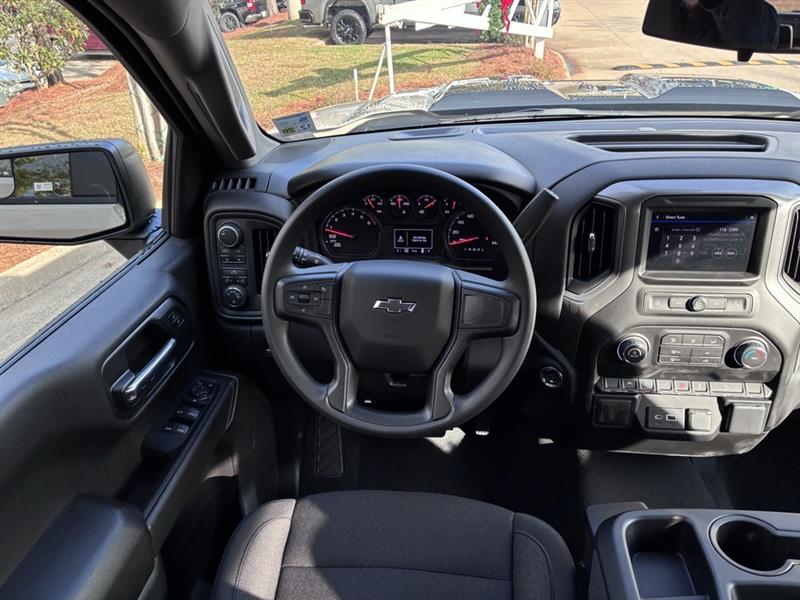 Chevrolet Silverado 1500 Trail Boss Custom Crew Cab 4WD 2026