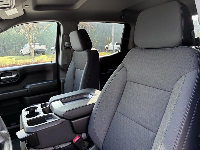 Chevrolet Silverado 1500 Trail Boss Custom Crew Cab 4WD 2026